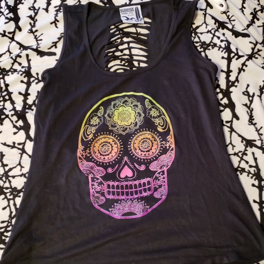 Sliced back tank top